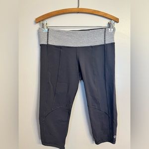 Lululemon turbo crop leggings gray size 8